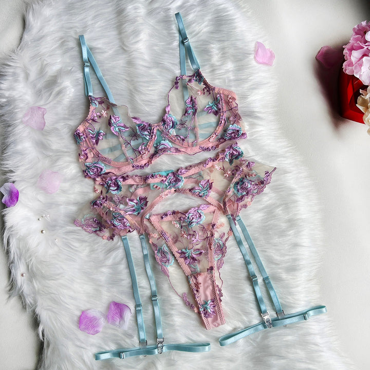 Becky | Set di lingerie floreale francese in 3 pezzi